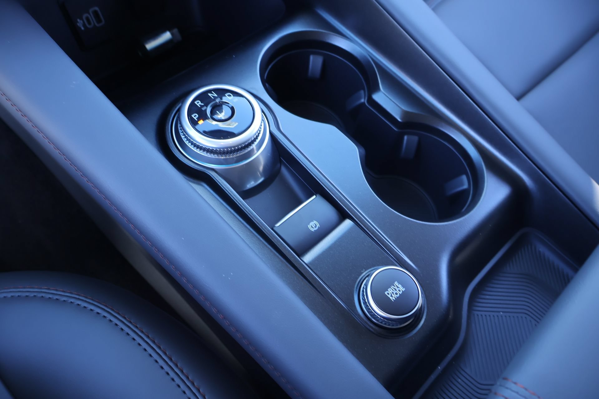 New 2026 Ford Explorer Active w/ Active Comfort Package RWD image 9