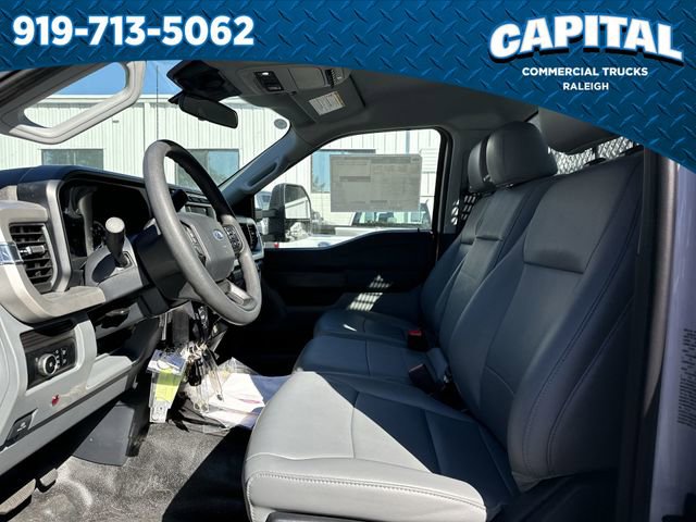 New 2024 Ford F550 4x4 Regular Cab Super Duty image 19