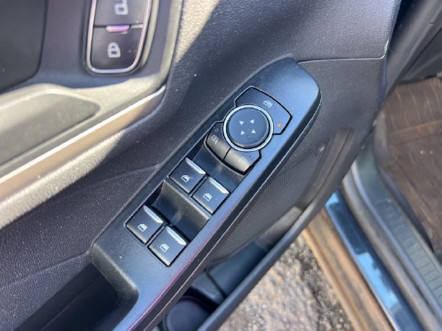 Used 2022 Ford Escape SE w/ Convenience Package AWD/4WD image 11