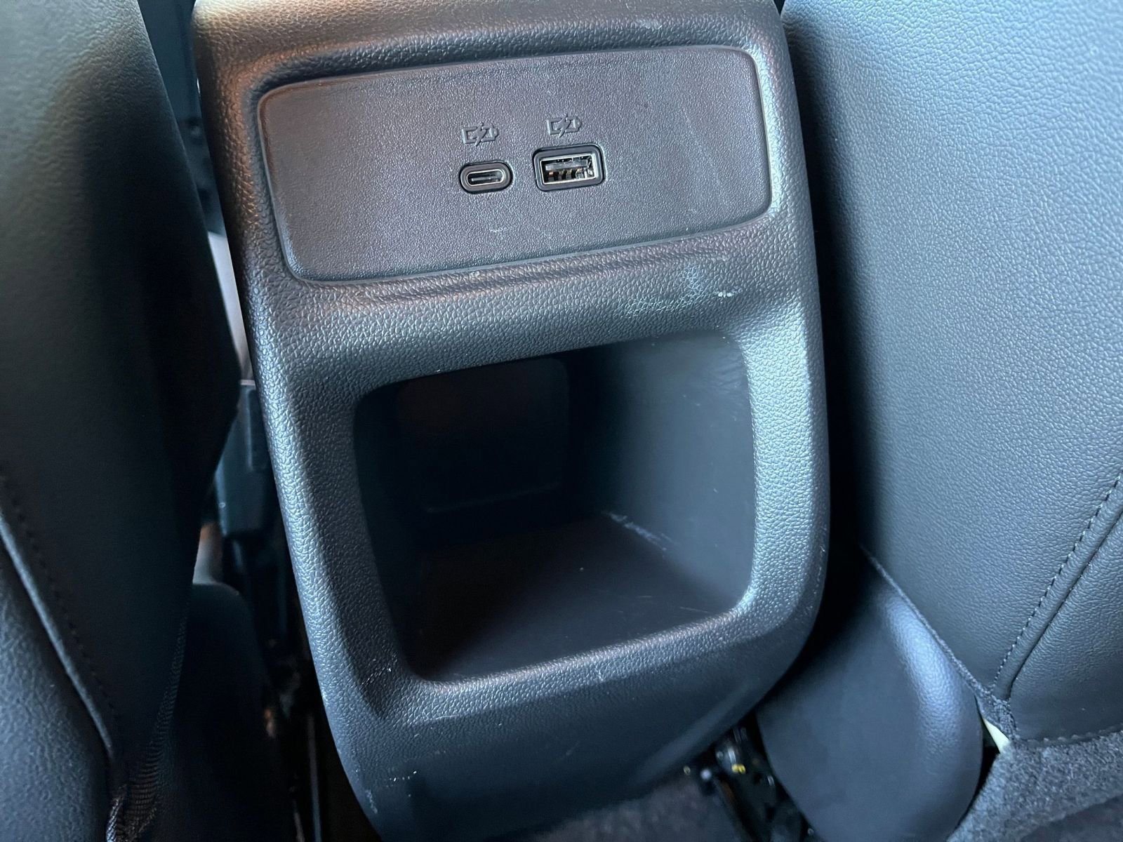 Used 2025 Chevrolet Trax LT image 23