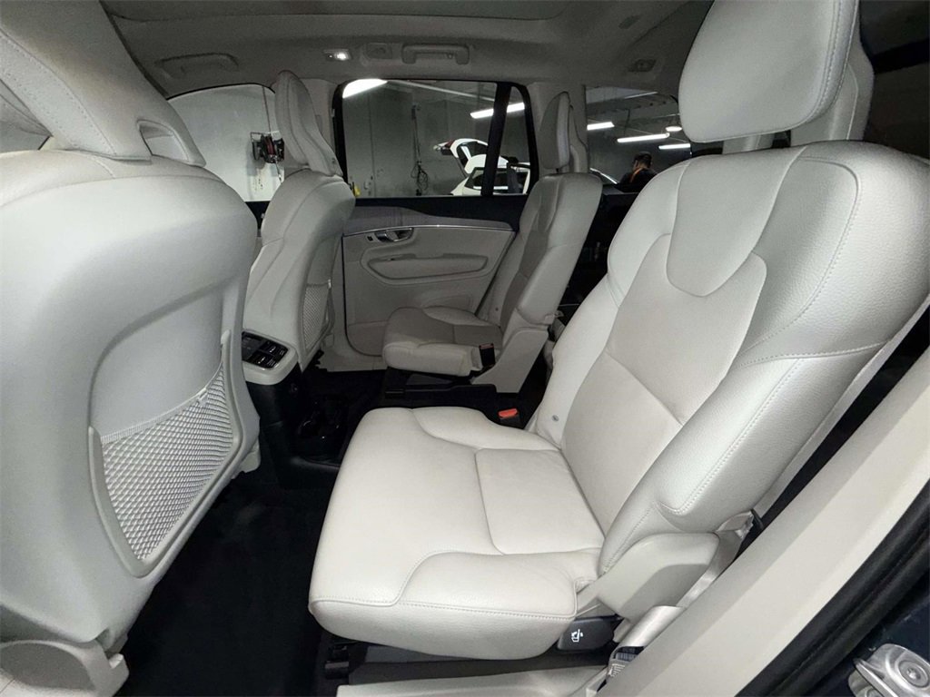 Used 2023 Volvo XC90 T8 Plus image 19