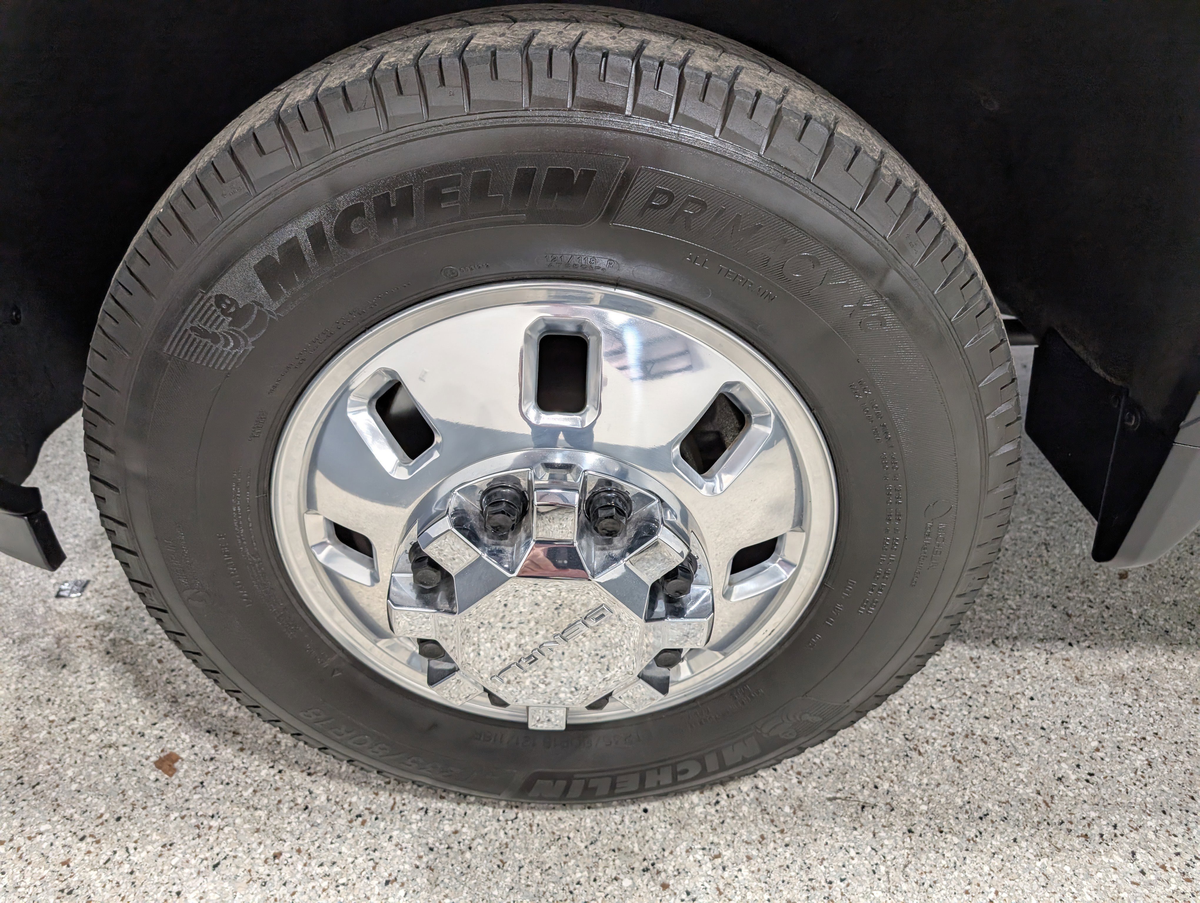 Used 2024 GMC Sierra 3500 Denali w/ Denali Reserve Package image 13