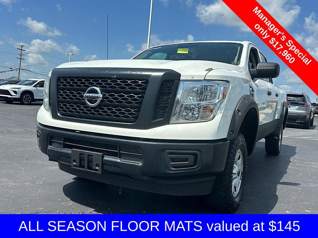 Used 2017 Nissan Titan S image 3