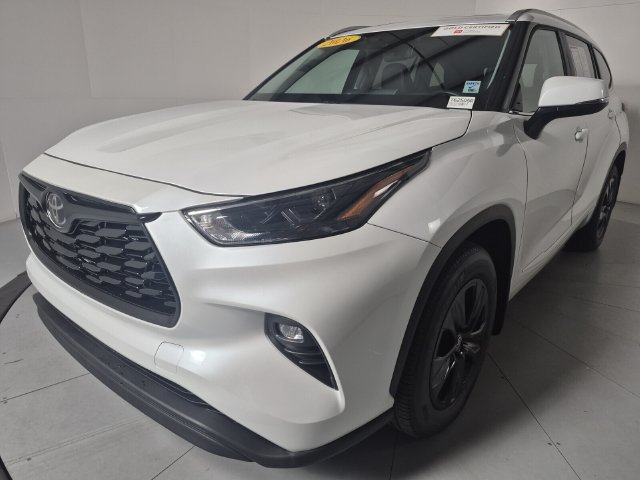 Certified 2026 Toyota Highlander XLE