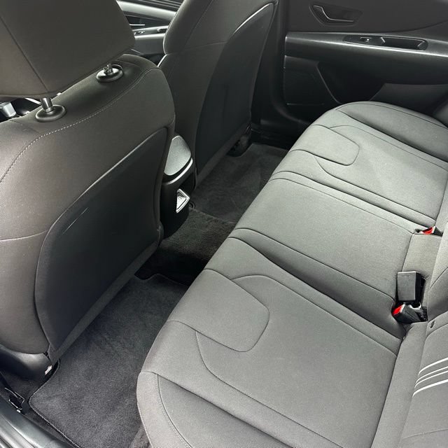 Certified 2025 Hyundai Elantra Sport FWD image 15