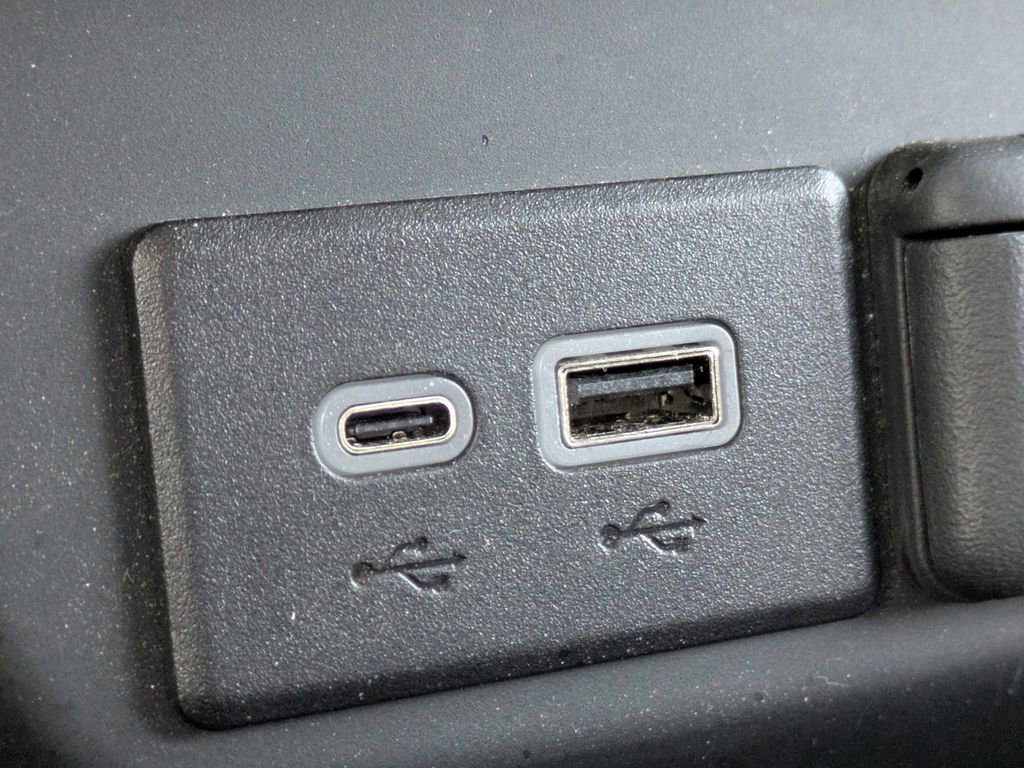 Used 2024 Chevrolet Silverado 2500 Custom w/ Custom Convenience Package image 22