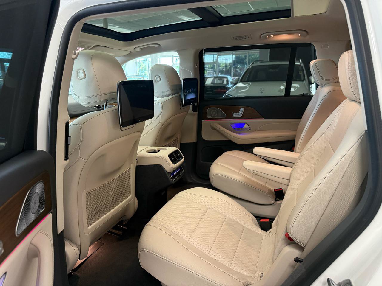 Used 2020 Mercedes-Benz GLS 450 4MATIC image 13