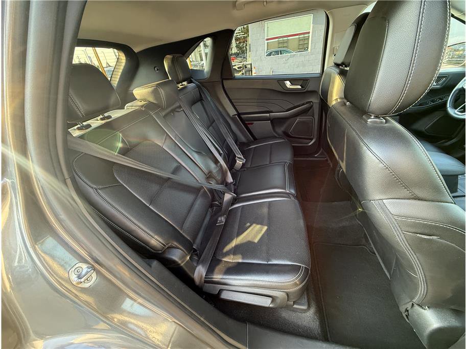 Used 2022 Ford Escape SEL image 17
