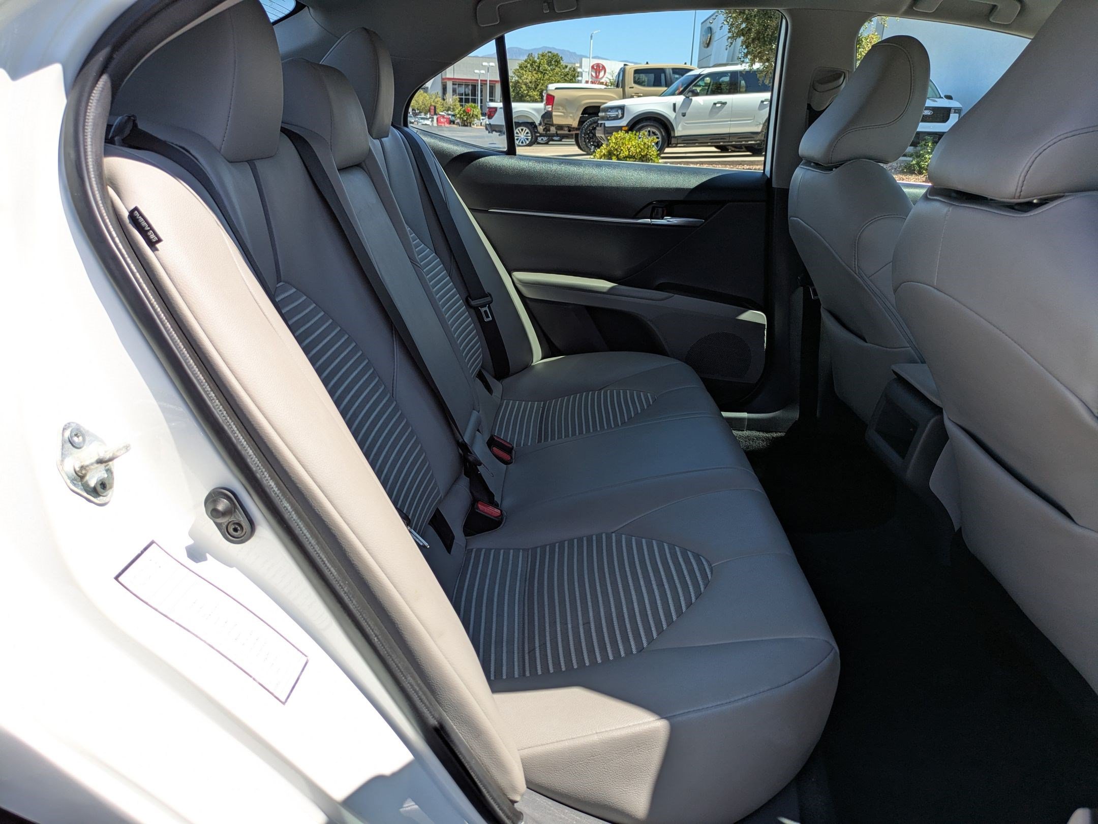 Used 2023 Toyota Camry SE FWD image 28