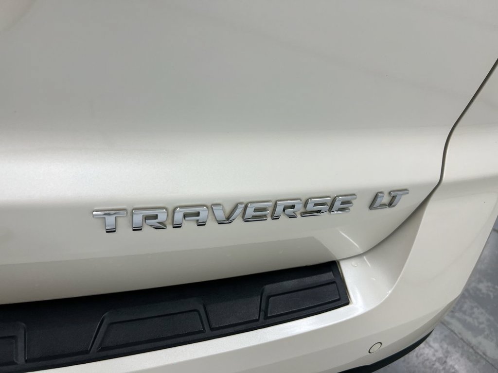 Used 2015 Chevrolet Traverse LT AWD/4WD image 28