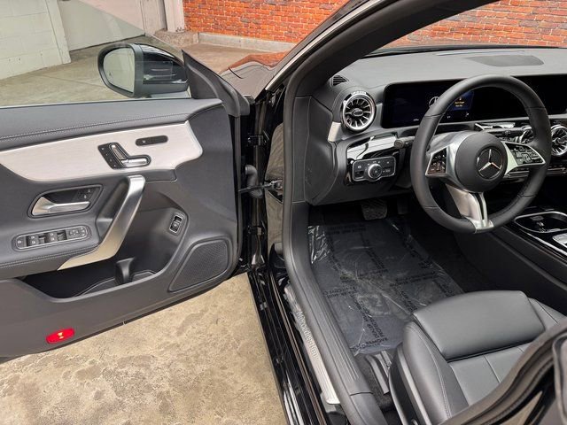 Used 2026 Mercedes-Benz CLA 250 4MATIC image 9