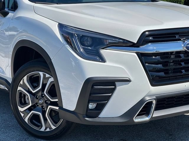 Used 2025 Subaru Ascent Touring AWD/4WD image 10