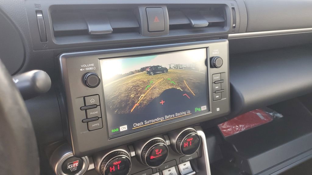 Used 2022 Toyota GR86 Premium w/ ALL Weather Mat Package (TMS) image 15