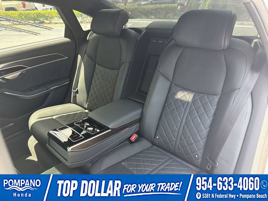 Used 2025 Audi S8 w/ Executive Package AWD/4WD image 24