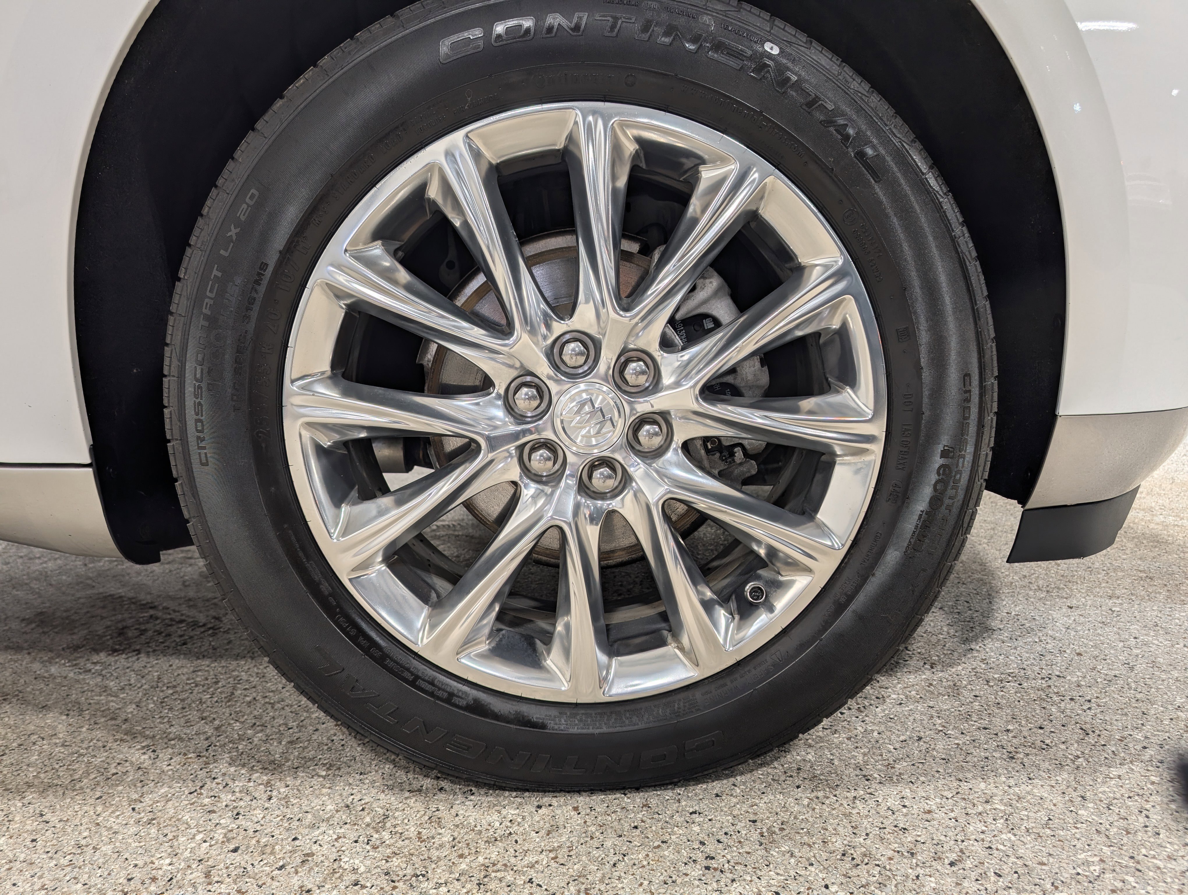 Used 2021 Buick Enclave Premium w/ Surround and Sites Package image 12