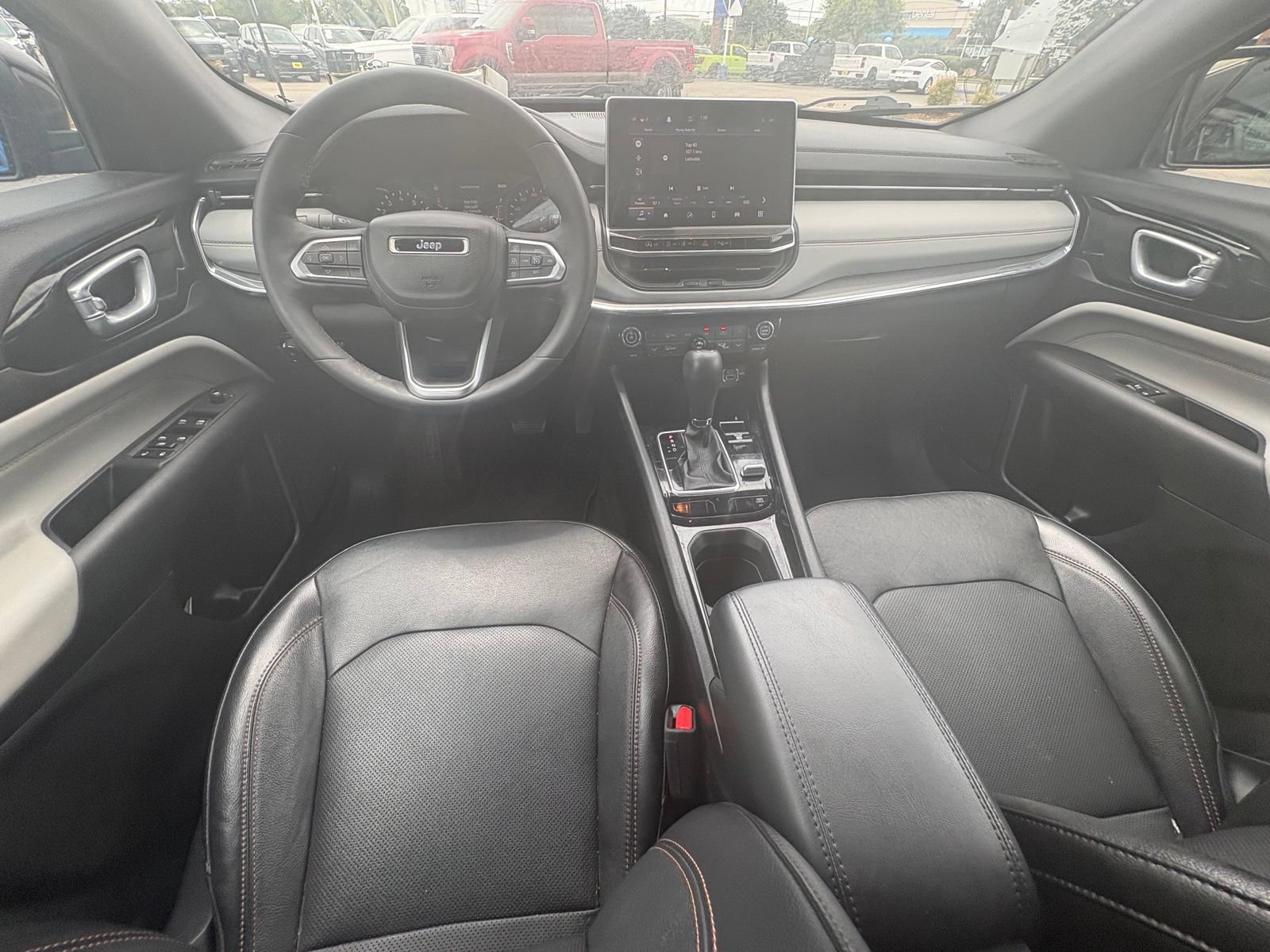Used 2023 Jeep Compass Limited AWD/4WD image 11