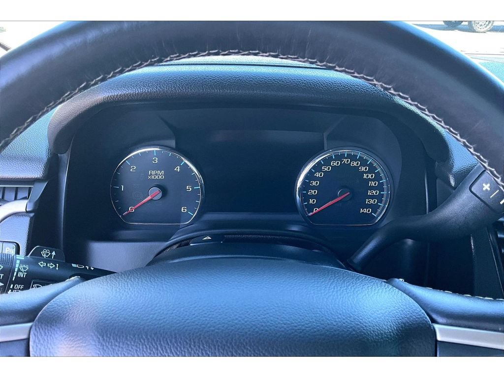 Used 2017 GMC Yukon Denali w/ Open Road Package AWD/4WD image 13