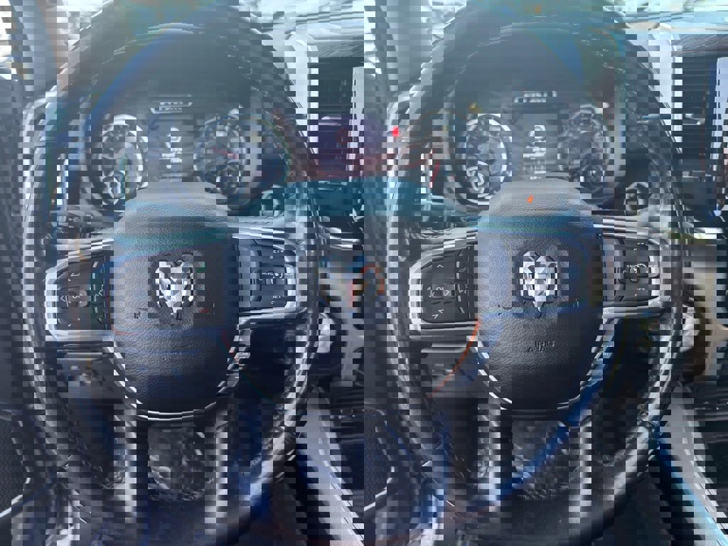 Used 2019 RAM 1500 Laramie image 19