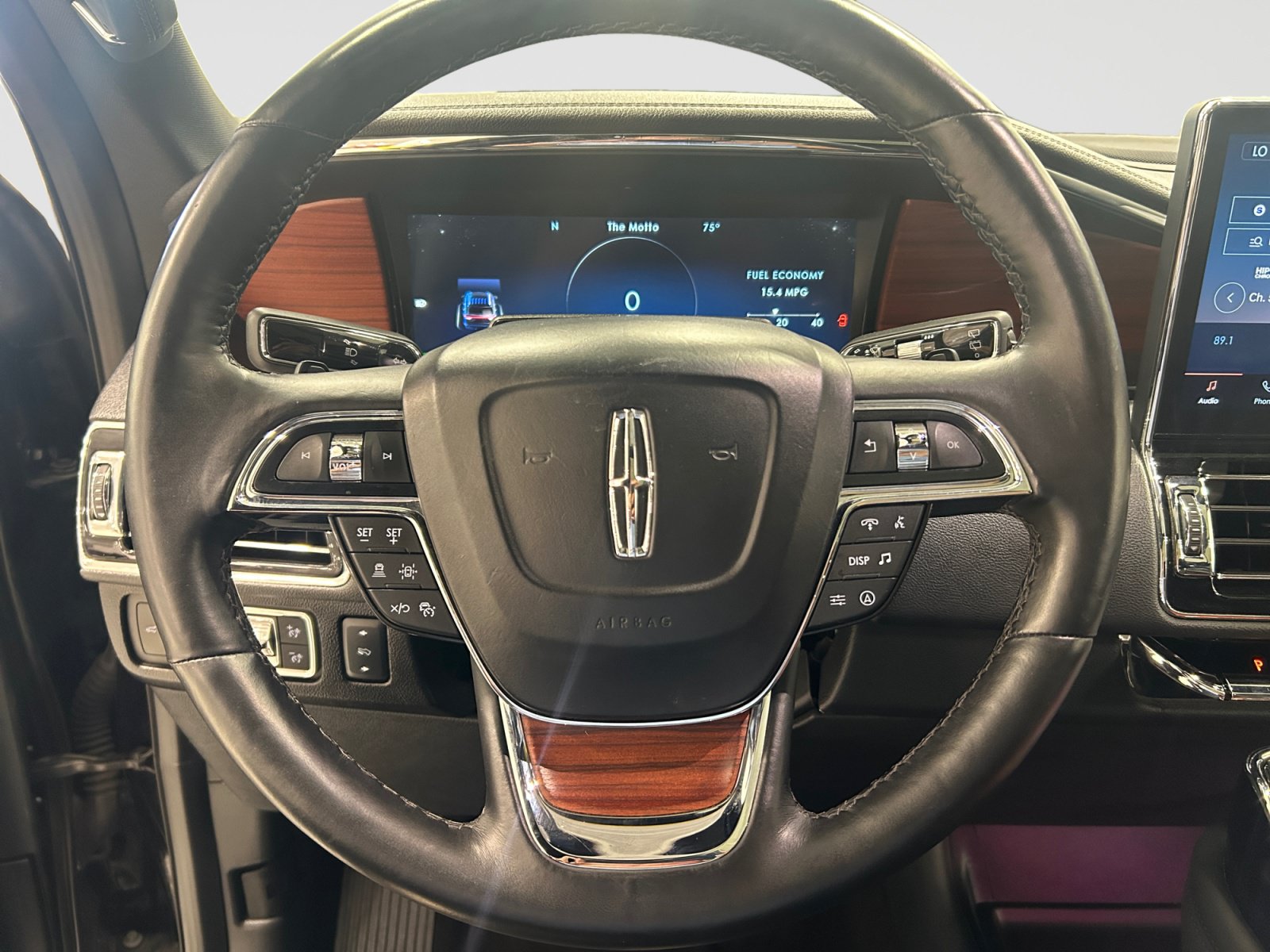 Used 2024 Lincoln Navigator L 4WD image 12