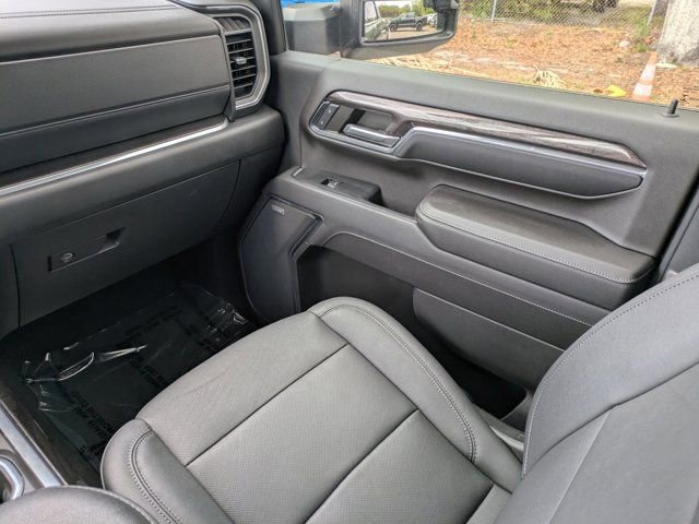 Used 2024 Chevrolet Silverado 2500 LTZ w/ LTZ Plus Package image 15