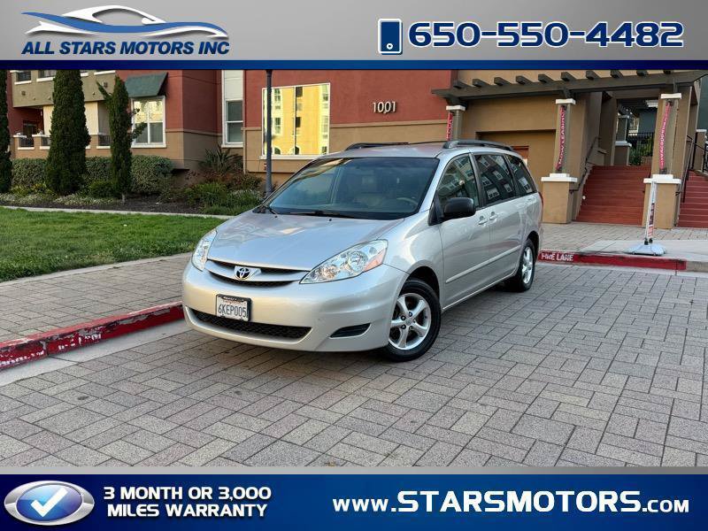 Used 2010 Toyota Sienna LE FWD image 1