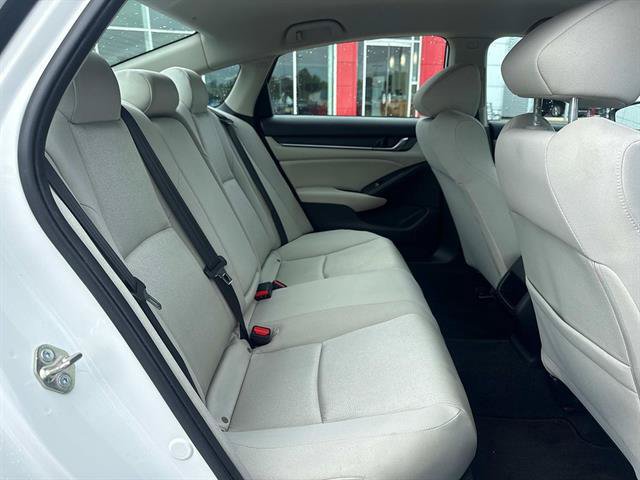 Used 2018 Honda Accord LX image 8