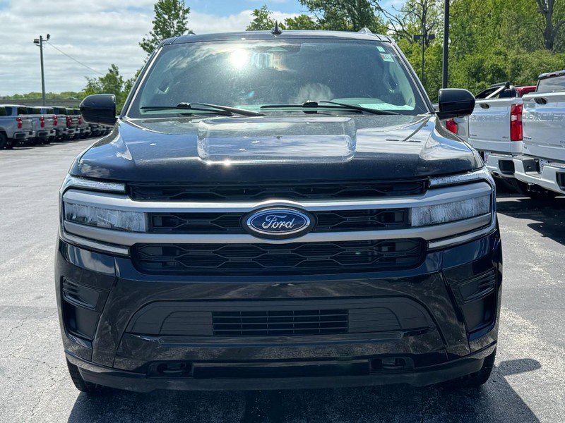 Used 2023 Ford Expedition XLT AWD/4WD image 9