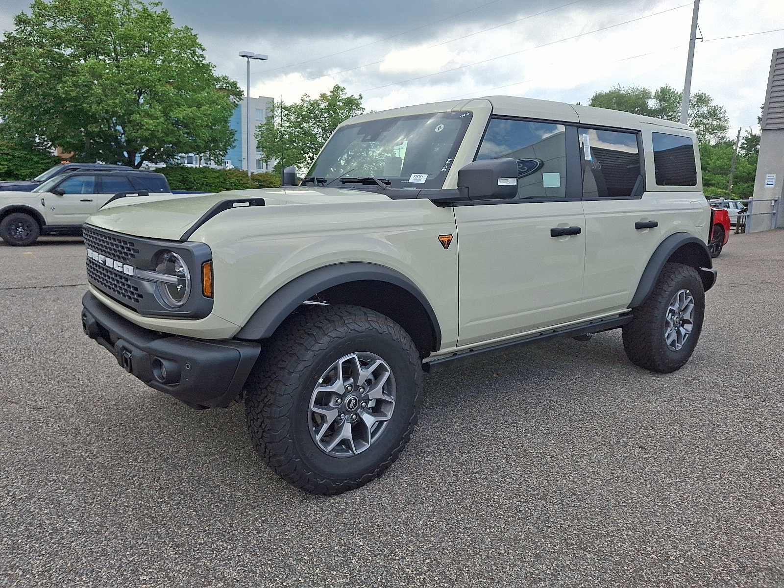 New 2025 Ford Bronco Badlands AWD/4WD image 3