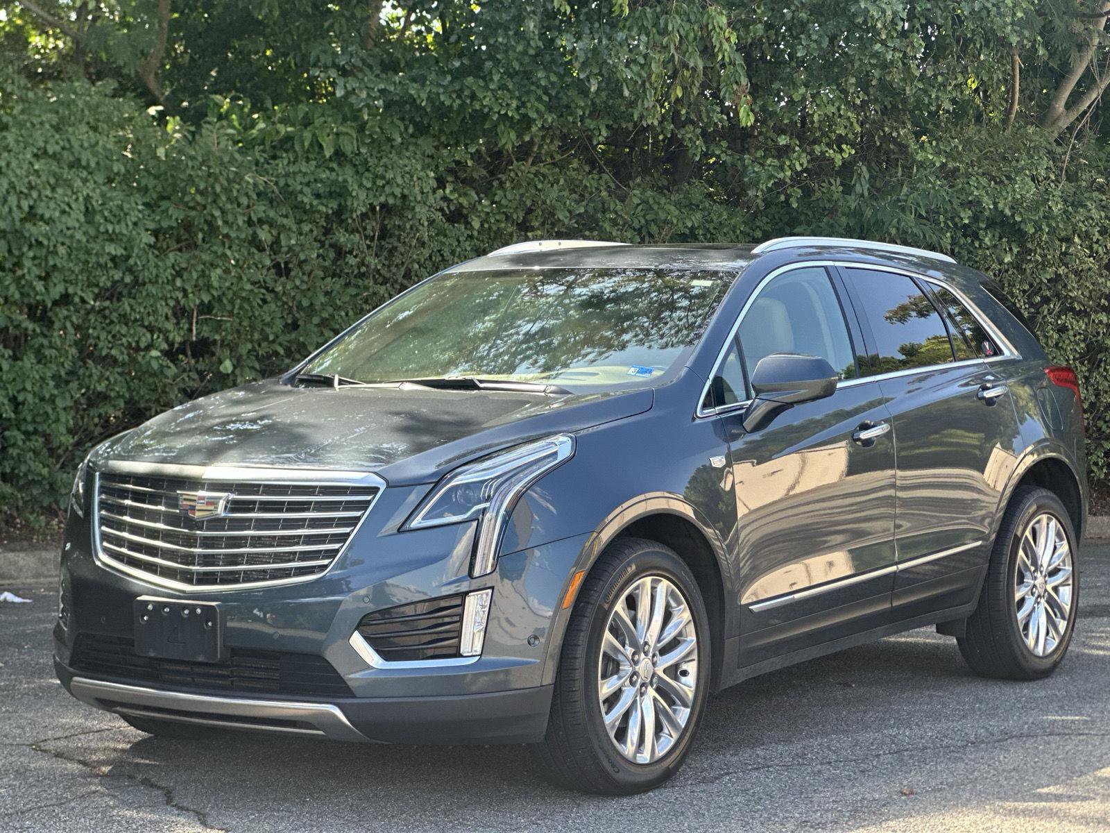 Used 2019 Cadillac XT5 Platinum AWD/4WD image 28