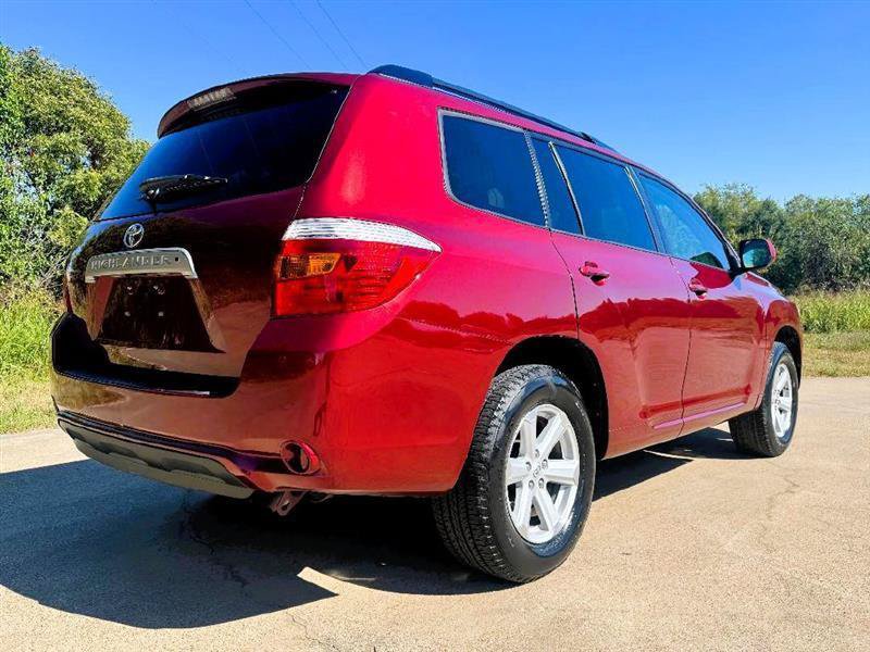 Used 2010 Toyota Highlander SE FWD image 7