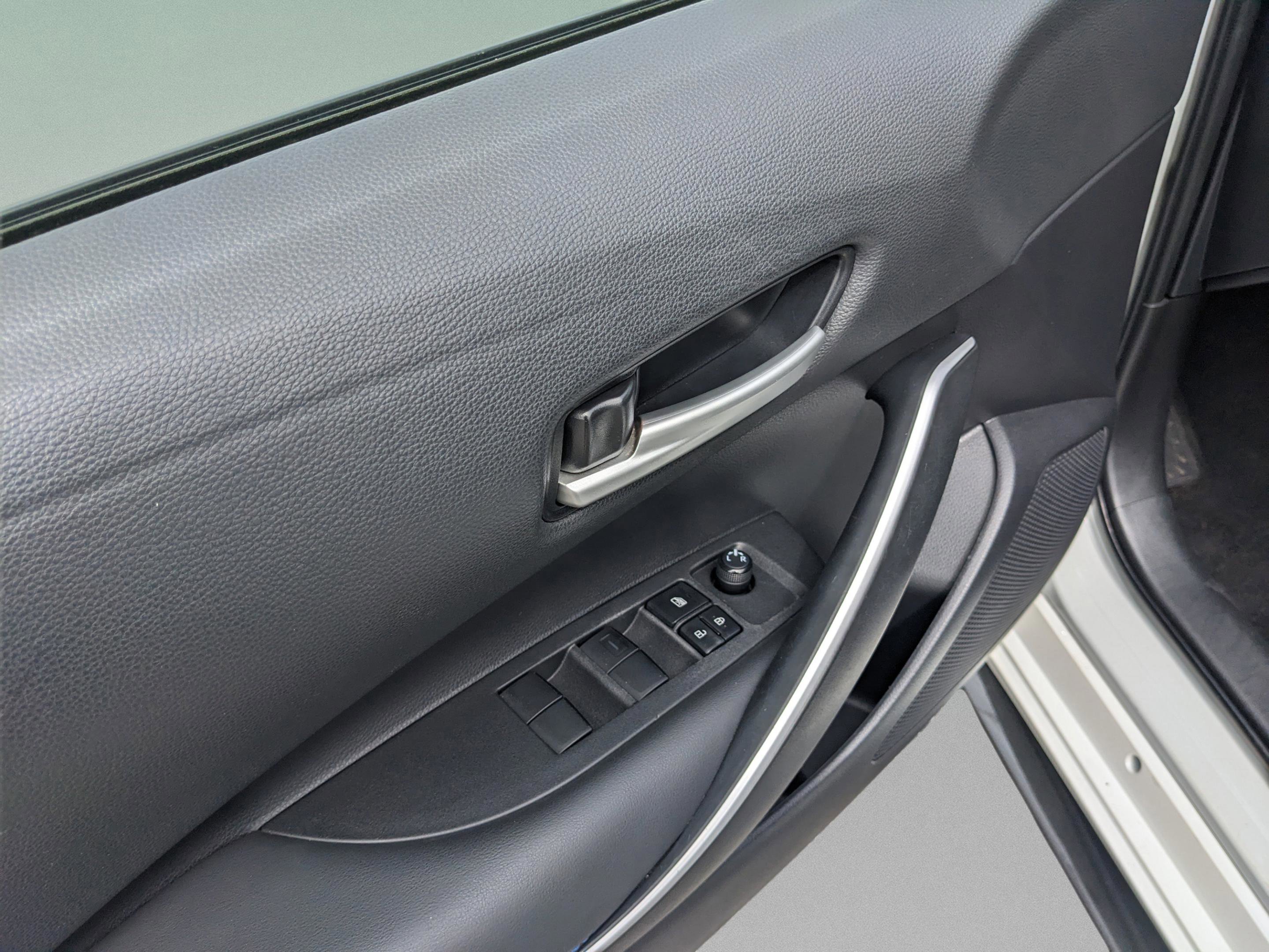 Used 2022 Toyota Corolla SE image 23