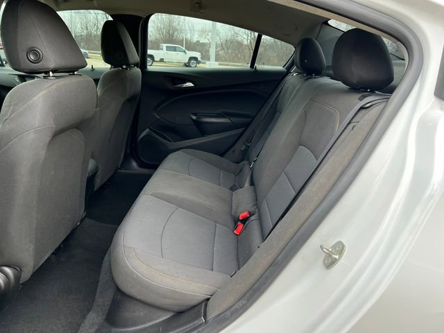 Used 2019 Chevrolet Cruze LS FWD image 4