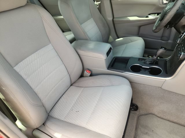 Used 2015 Toyota Camry LE FWD image 10