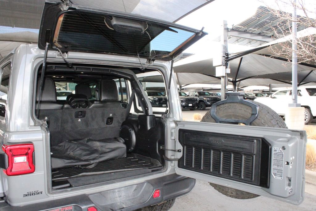 Used 2022 Jeep Wrangler Unlimited Sahara AWD/4WD image 53