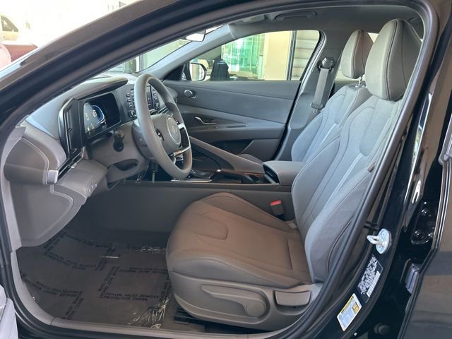 Certified 2026 Hyundai Elantra SE image 14
