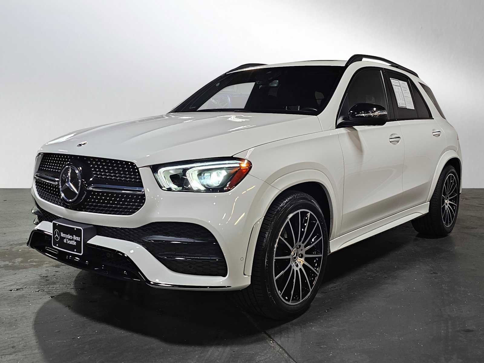 Used 2022 Mercedes-Benz GLE 350 w/ AMG Line Exterior image 7