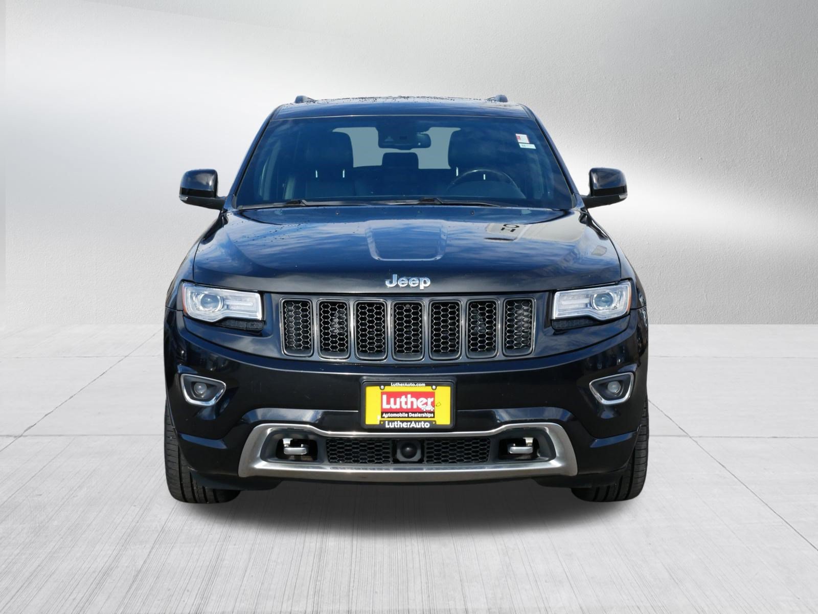 Used 2014 Jeep Grand Cherokee Overland w/ Advanced Technology Group AWD/4WD image 2