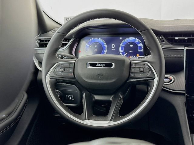New 2025 Jeep Grand Cherokee Altitude image 11