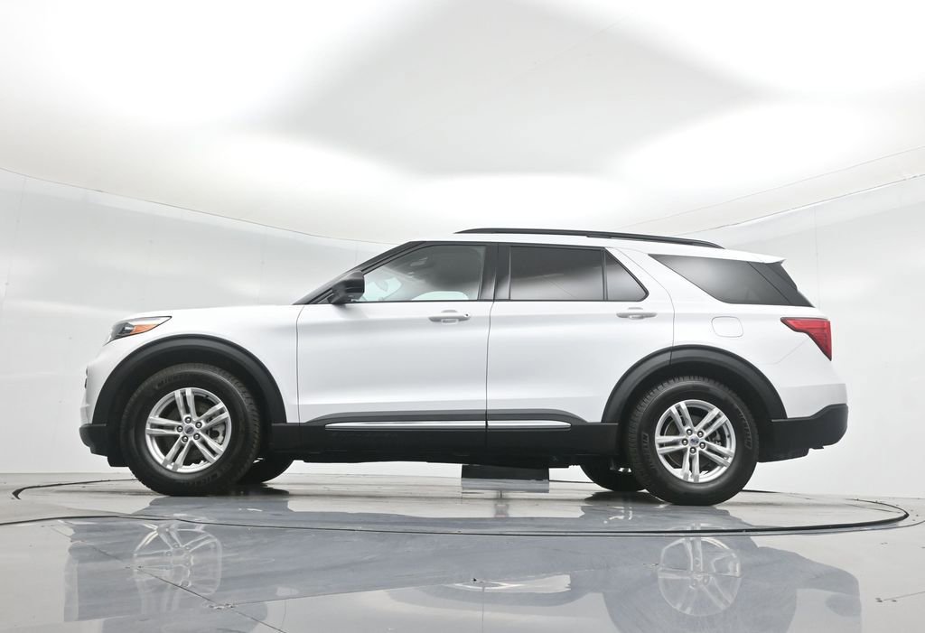 Certified 2021 Ford Explorer XLT image 7