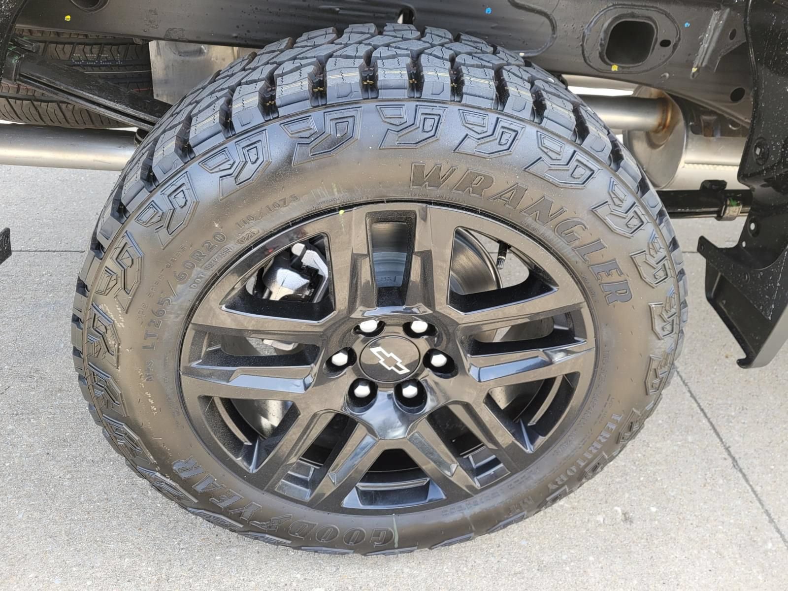 New 2026 Chevrolet Silverado 1500 Custom Trail Boss w/ Midnight Edition AWD/4WD image 5