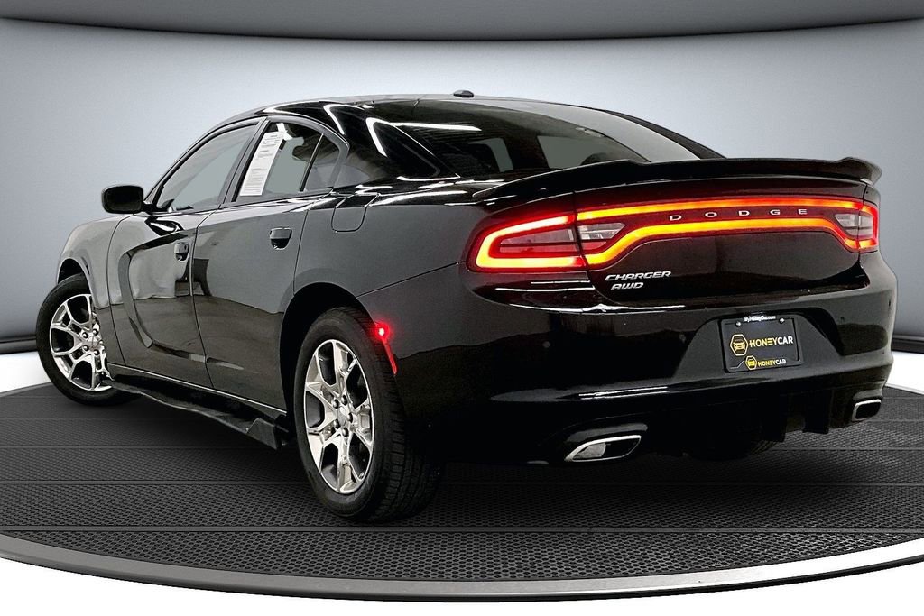 Used 2016 Dodge Charger SE w/ Power Sunroof Group image 4