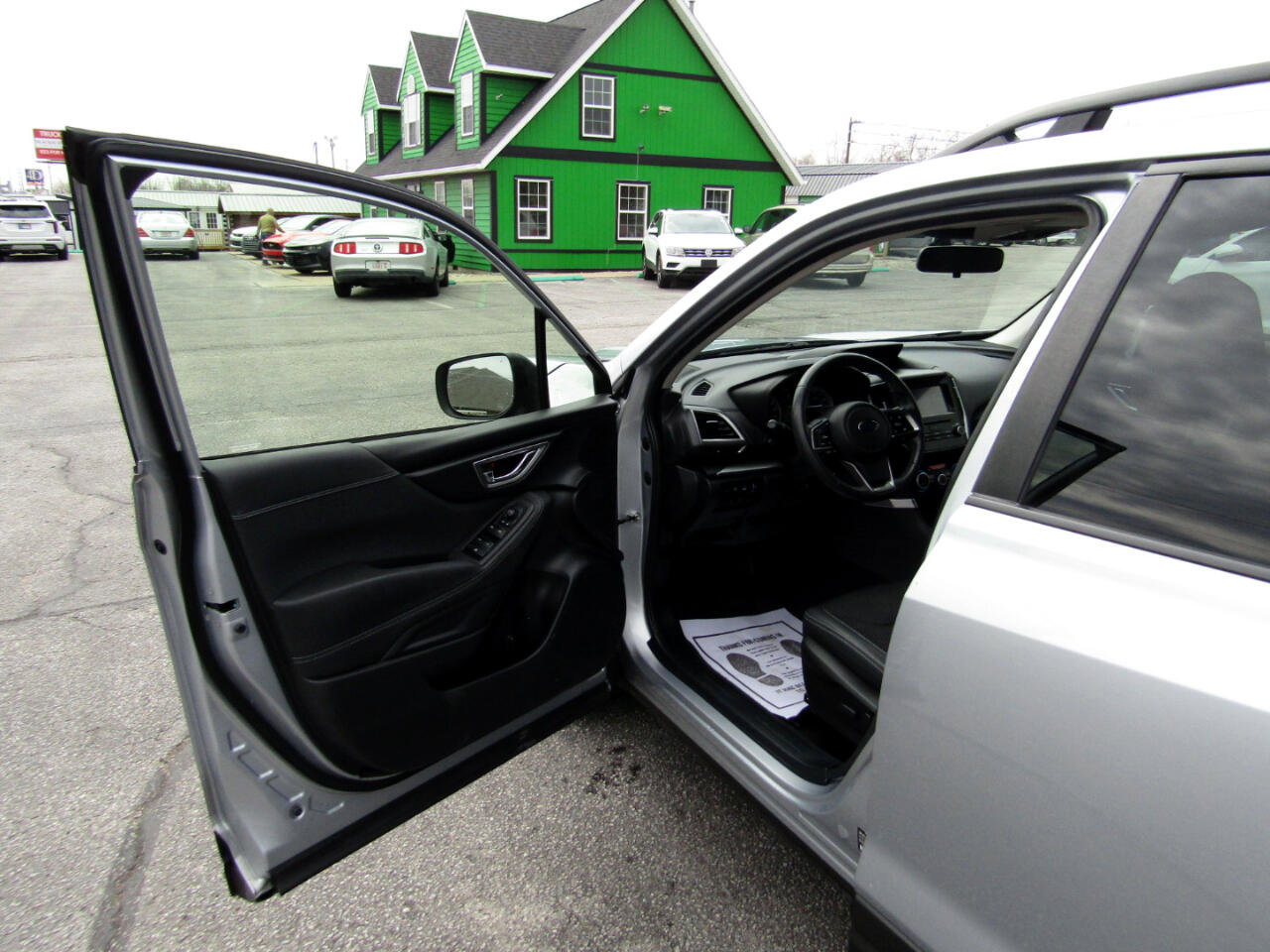 Used 2022 Subaru Forester Premium image 18