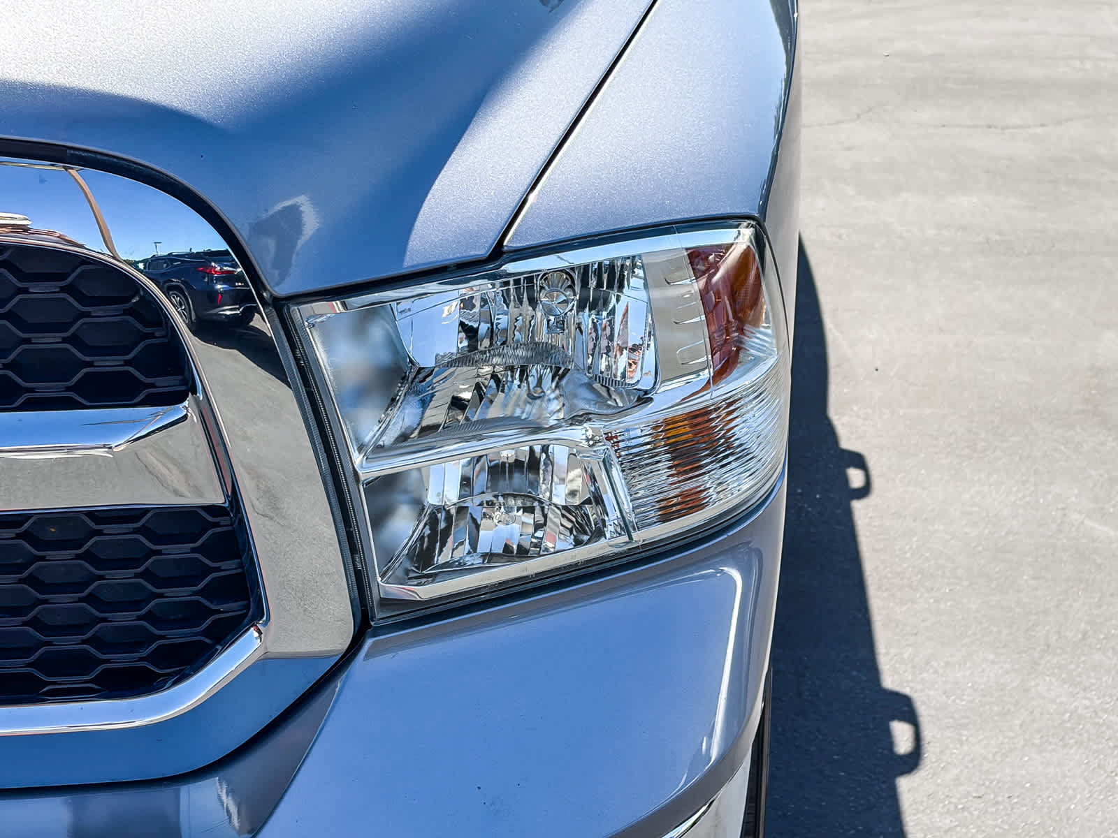 Used 2019 RAM 1500 Tradesman w/ Chrome Appearance Group RWD image 7