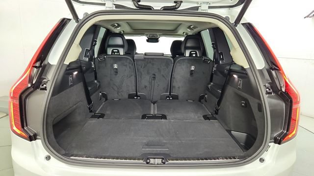 New 2026 Volvo XC90 T8 Plus w/ Protection Package AWD/4WD image 42