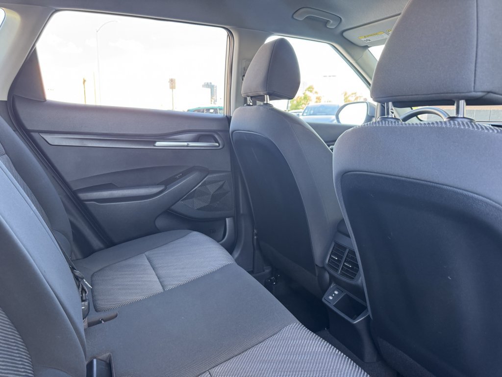 Used 2024 Kia Seltos LX AWD/4WD image 36