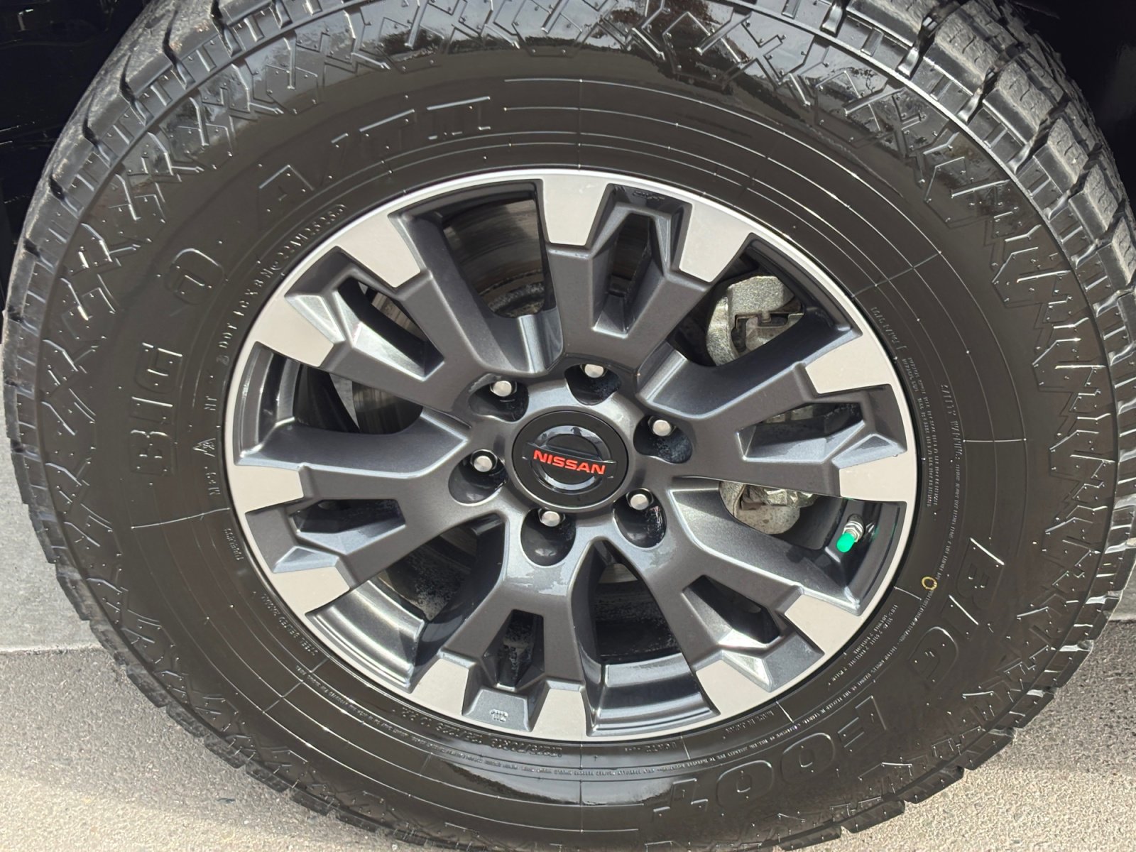 Used 2022 Nissan Titan PRO-4X w/ Pro-4x Convenience Package image 26