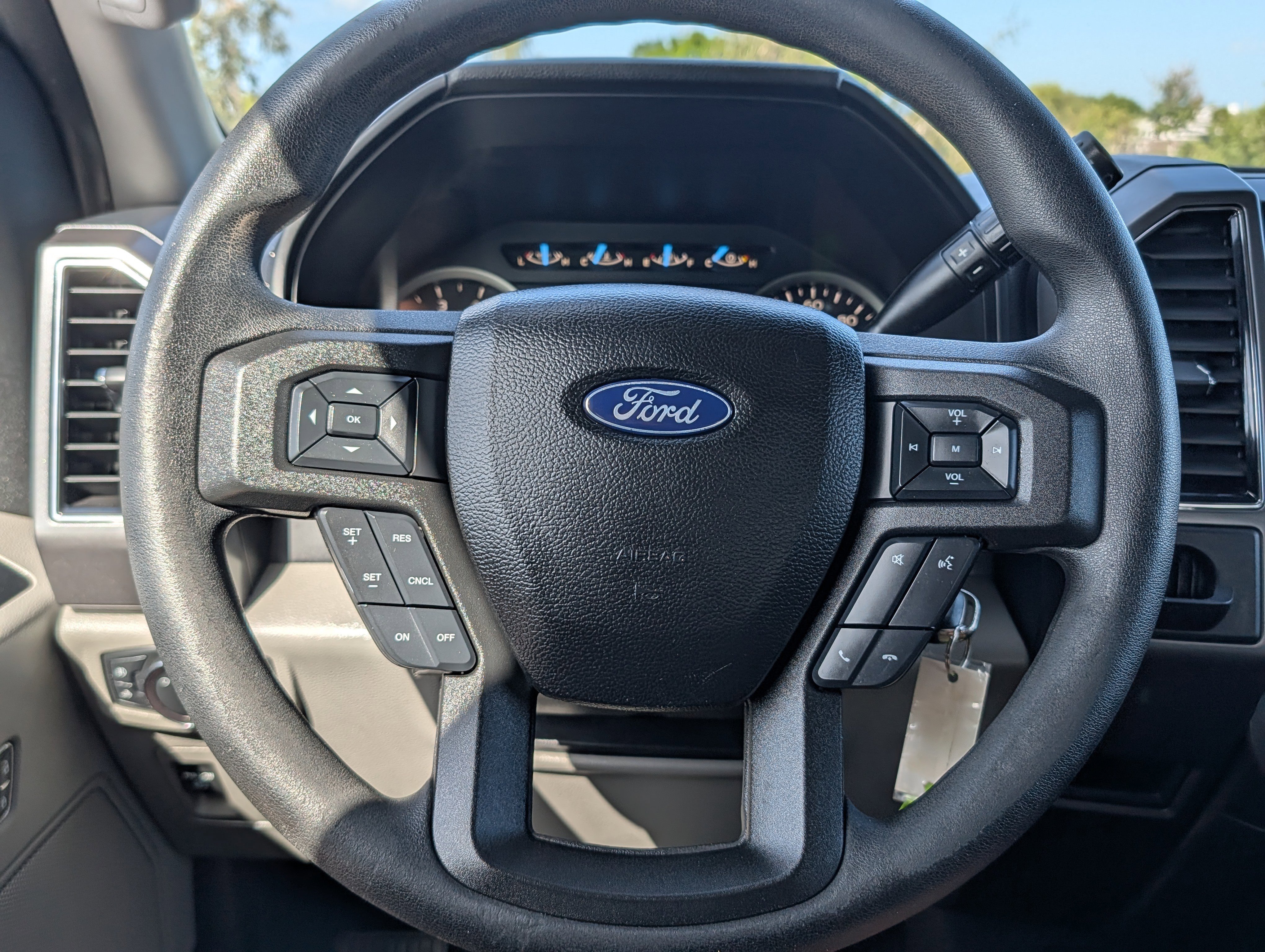Used 2018 Ford F150 XLT image 26