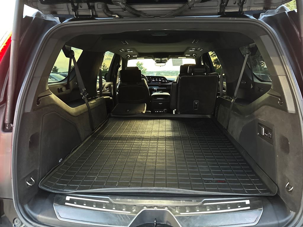 Used 2023 Cadillac Escalade ESV Sport Platinum w/ LPO, ONYX Package AWD/4WD image 44
