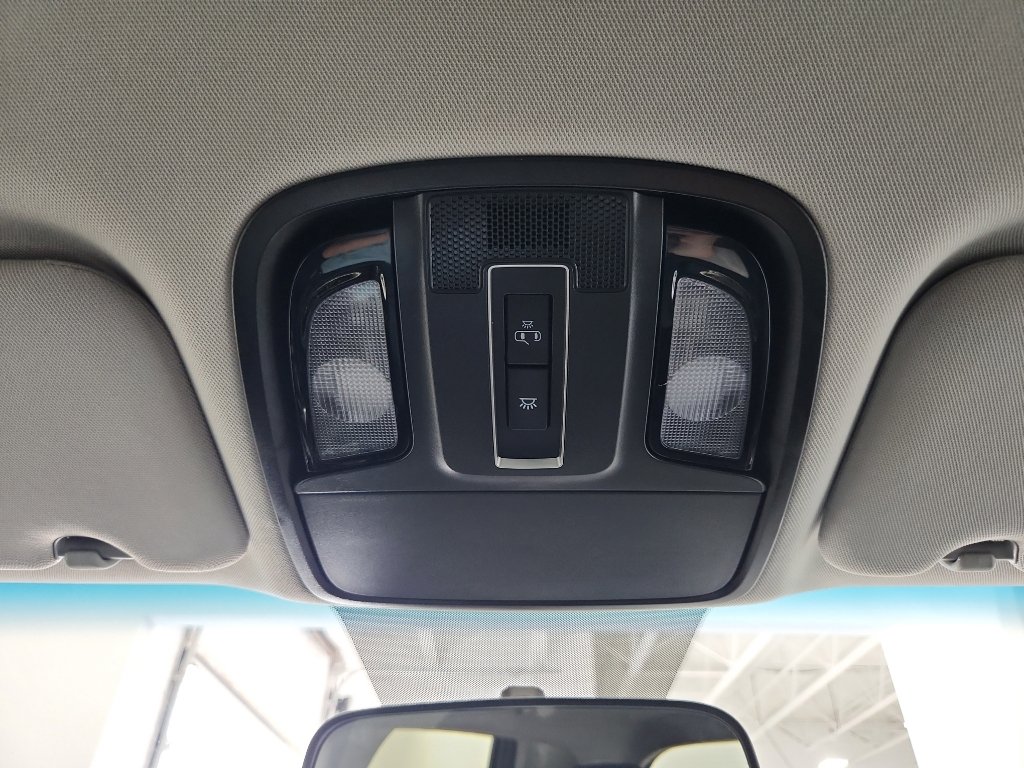 Used 2020 Kia Sorento L FWD image 25