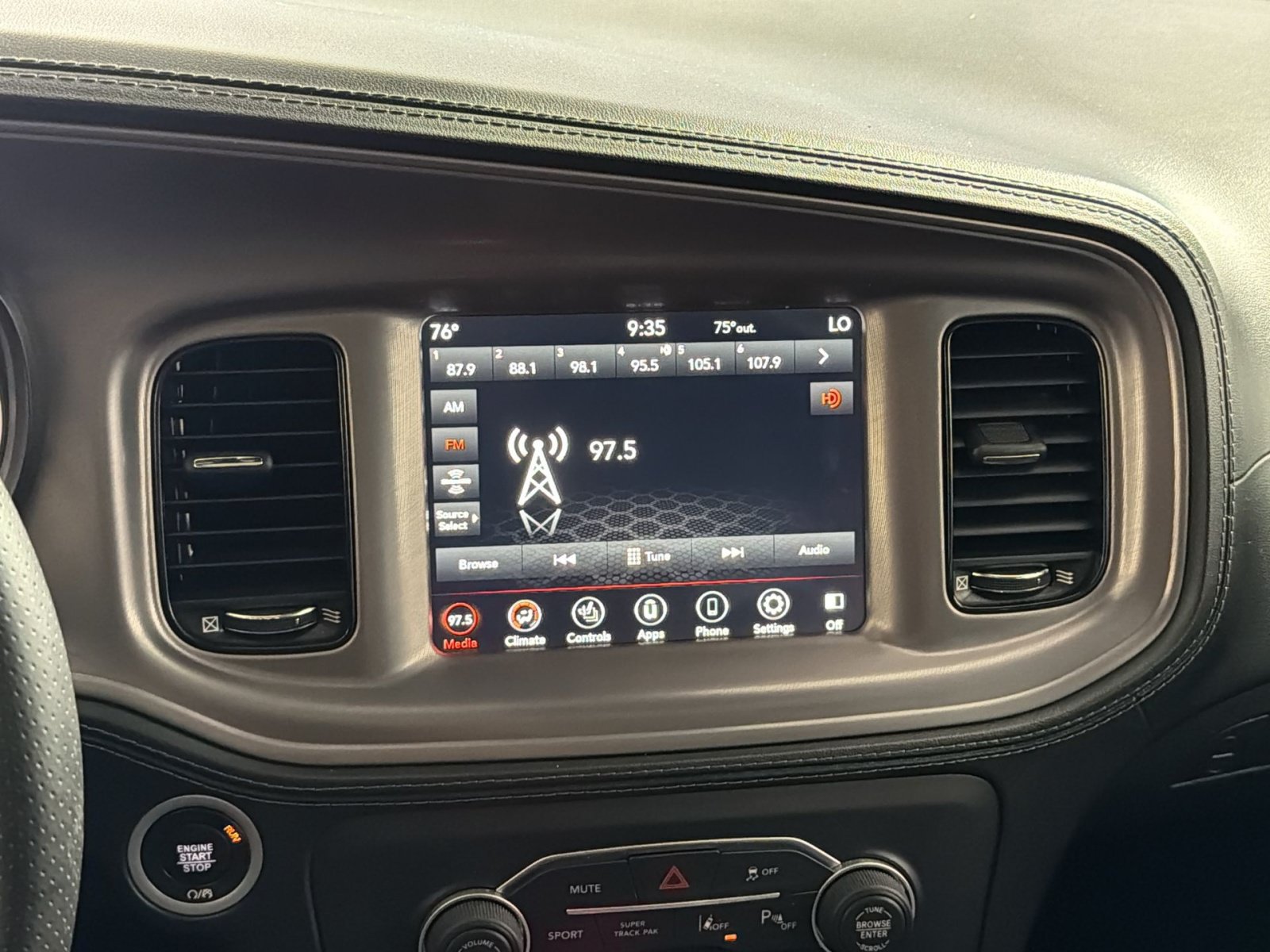 Used 2023 Dodge Charger R/T w/ Plus Group RWD image 18